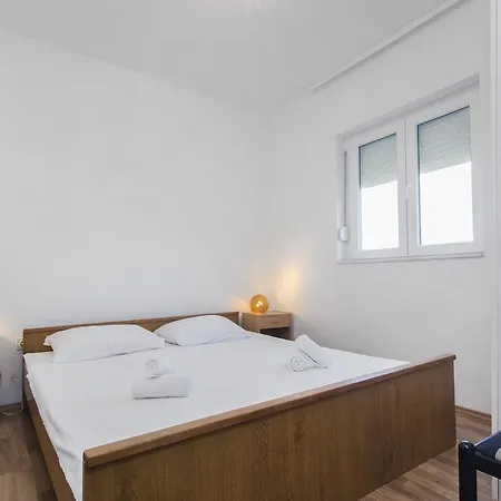 Snjezana Ap2 Apartamento Sveti Filip i Jakov